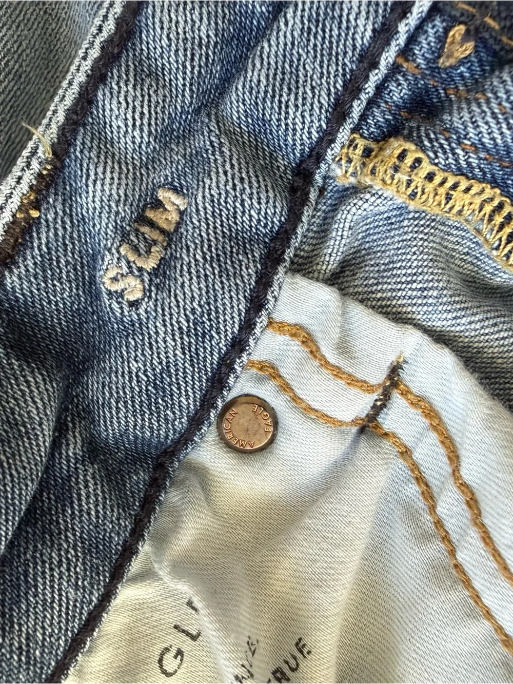 American Eagle Outfitters additional measurements